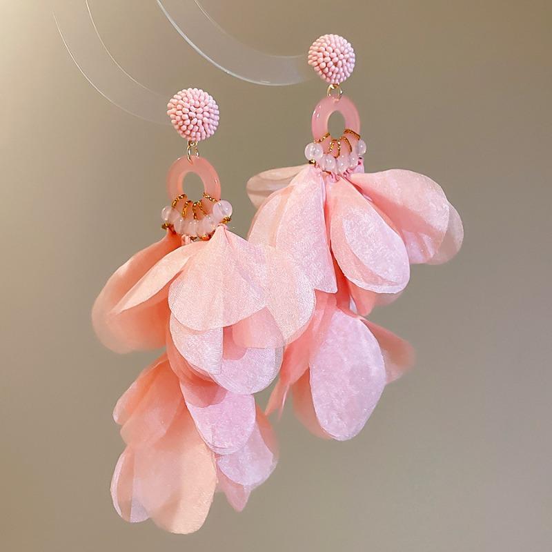Silver needle crystal resin round fabric flower fringed earrings vacation wind sweet stud earrings earrings design sense niche