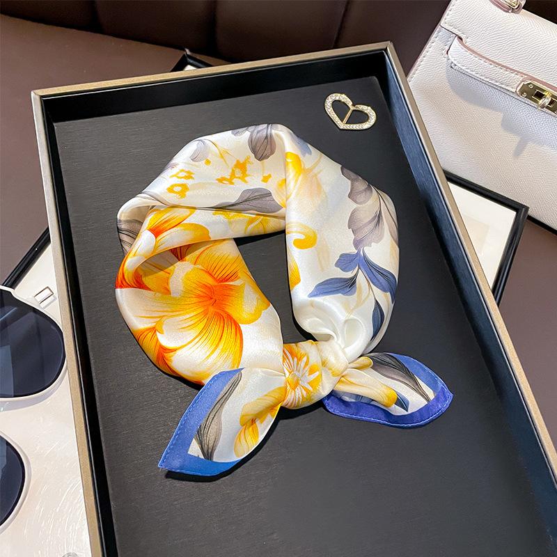 Spring and Autumn Versatile Spring Flower Silk Scarf 100% Mulberry Silk Silk Scarf Small Scarf Thin Decorative Small Square Scarf 53*53cm