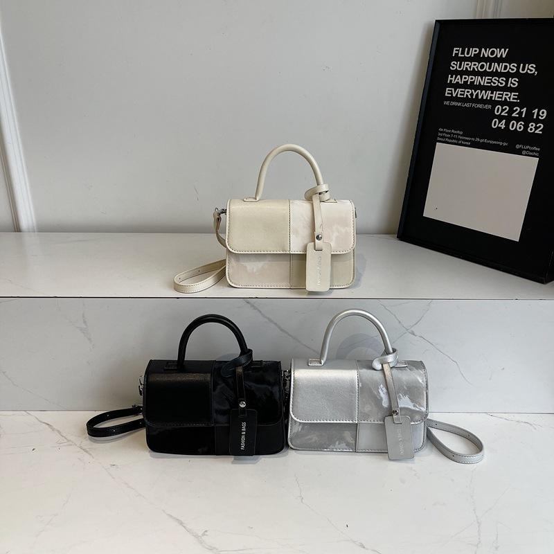 Wholesale women's bags 2025 new shoulder bags popular women's bags niche high-end oblique span women's small square bags