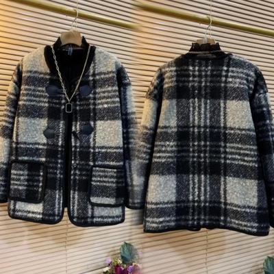 Chic Plaid Wool Coat with Horn Buttons – Plus Size Slimming Style for Autumn/Winter