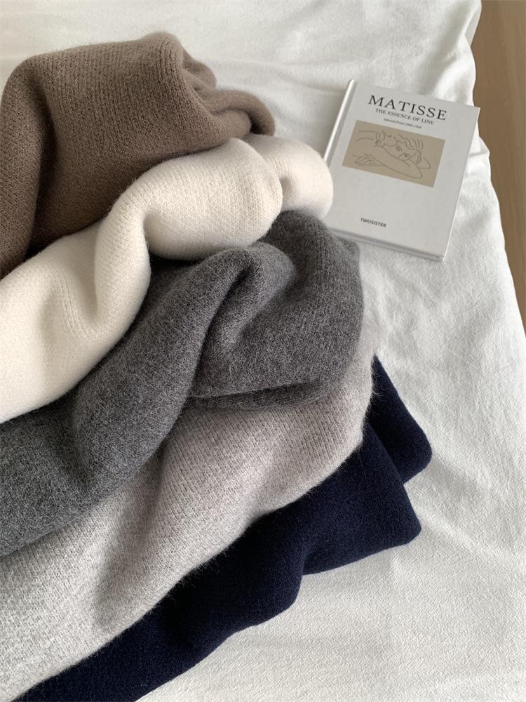 Korean Embroidered Bear Knit Sweater, Soft & Warm for Autumn/Winter