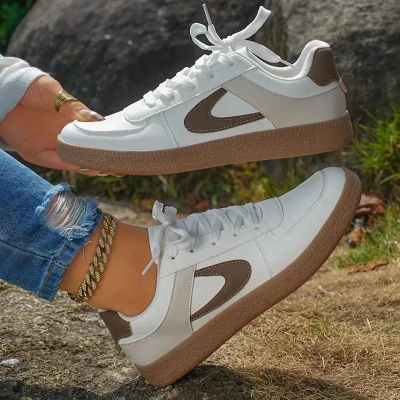 

New Leisure Sports Shoes for Women Comfortable Soft Bottom Outdoor Walking Lady Fashion Flats Shoes New Low-top for daily use 36