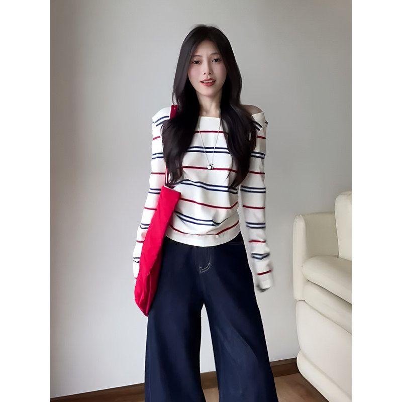 

Korean-Style Diagonal Collar Striped Long-Sleeve Knit Top for Women, Early Spring Slim-Fit Versatile Top, Casual Short Off-Shoulder T-Shirt Off-White Stripes S