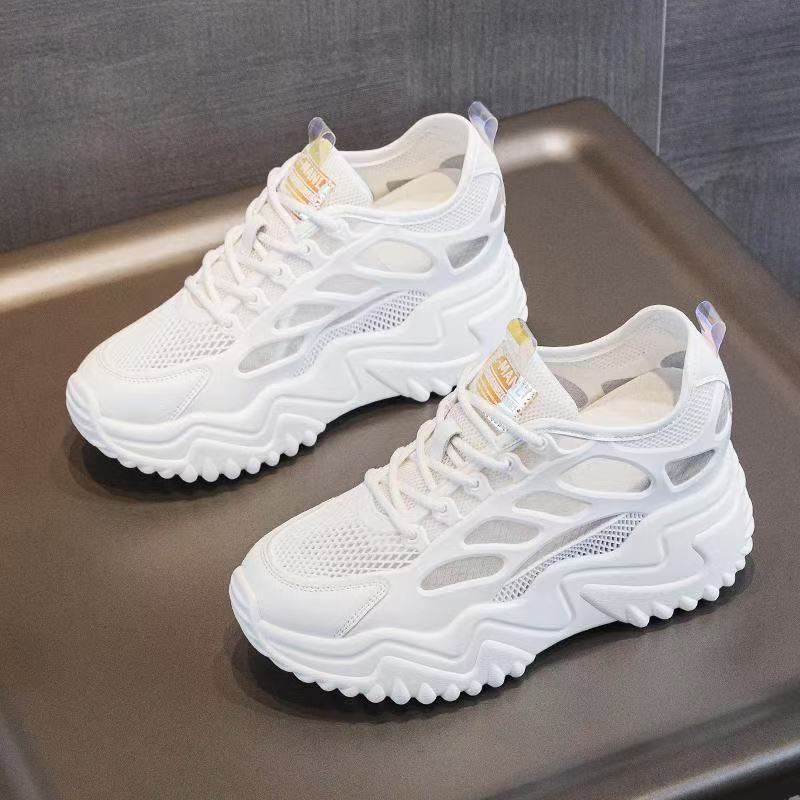 Hollow mesh dad shoes new thick-soled heightened and breathable casual sports shoes in autumn