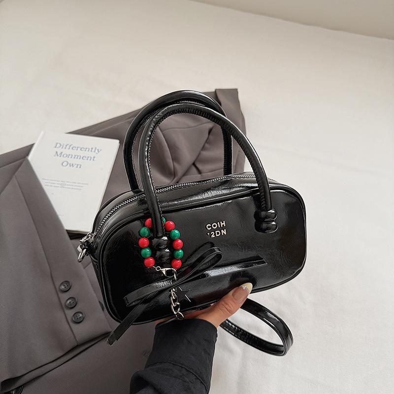 

2025 autumn new sweet dating pillow bag small bag women s simple casual fashionable portable shoulder messenger bag чёрный