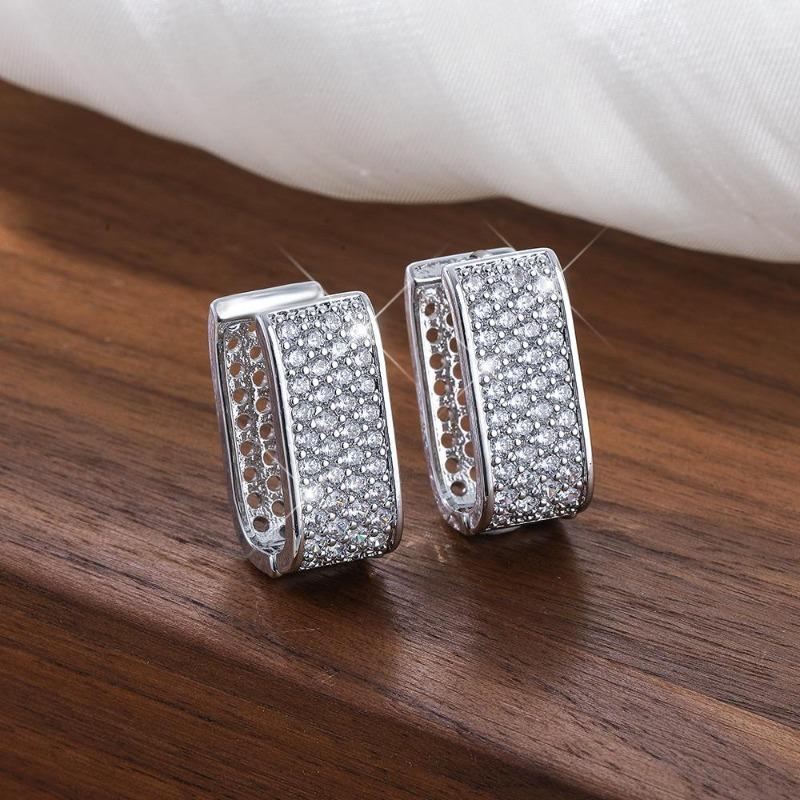 Viya Square Light Luxury Earrings, Copper Micro-Inlaid Zircon Ear Buckles, Simple And Versatile Premium Earrings.