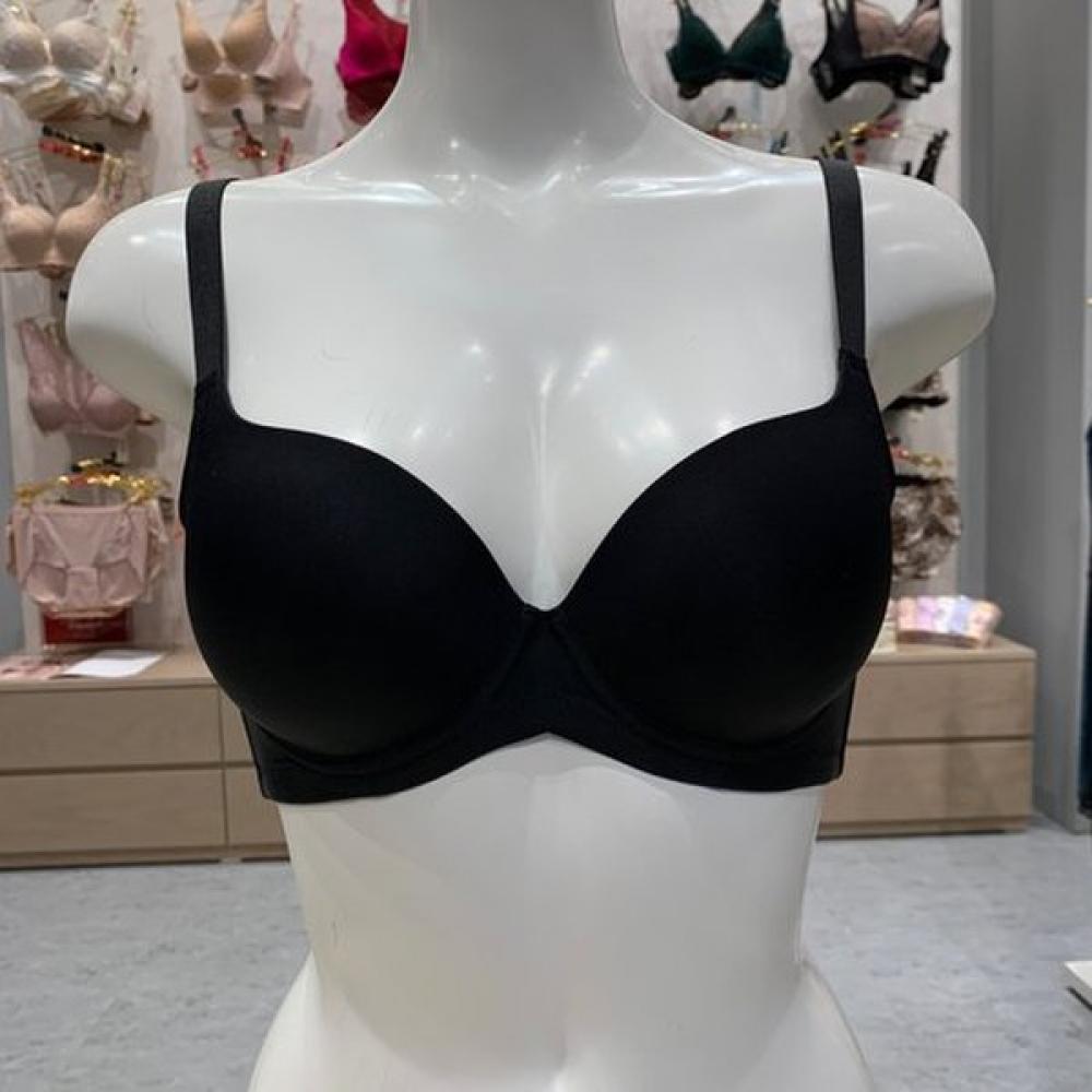 

Triumph Functional Large Cup Black Simple Daily Mold Bra Tce002475bk9 80E