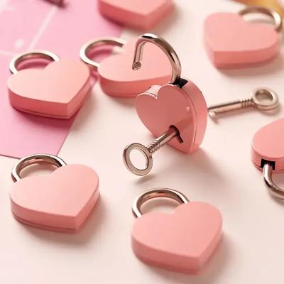 Lovely  Pink Antique Style Heart Shape Padlock Vintage Lock Pink Romantic Lovely Diary Padlocks Key Lock with Key New
