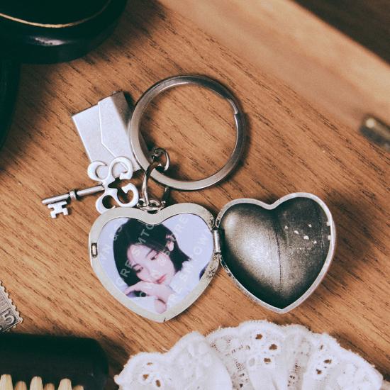 Pre-order Hearts2Hearts Four Hearts Club Heart Pendant Key Ring
