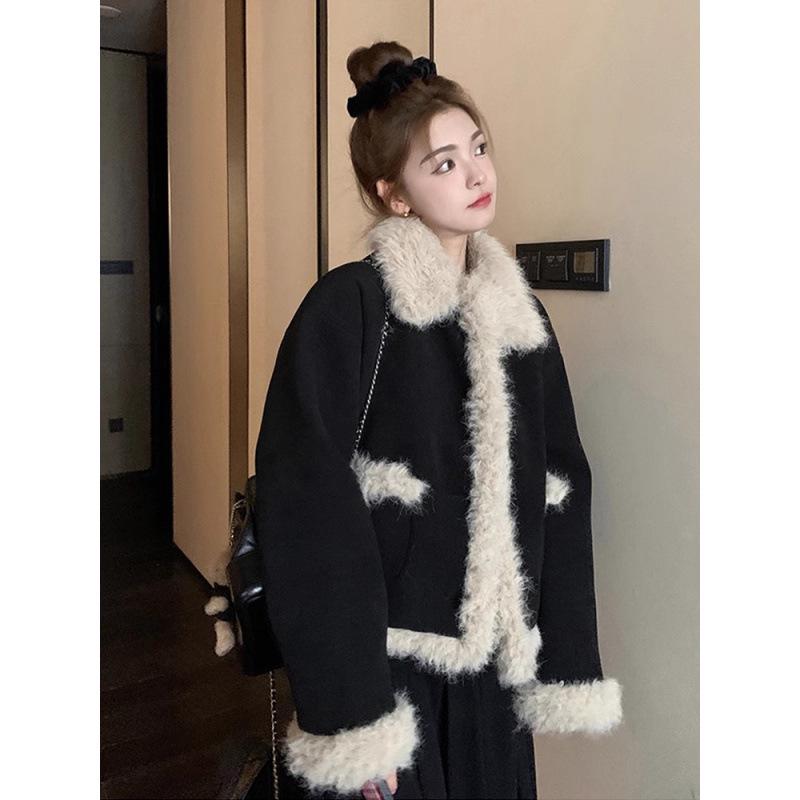 2023 Winter Women's Retro Lambswool & Cotton-Padded Jacket