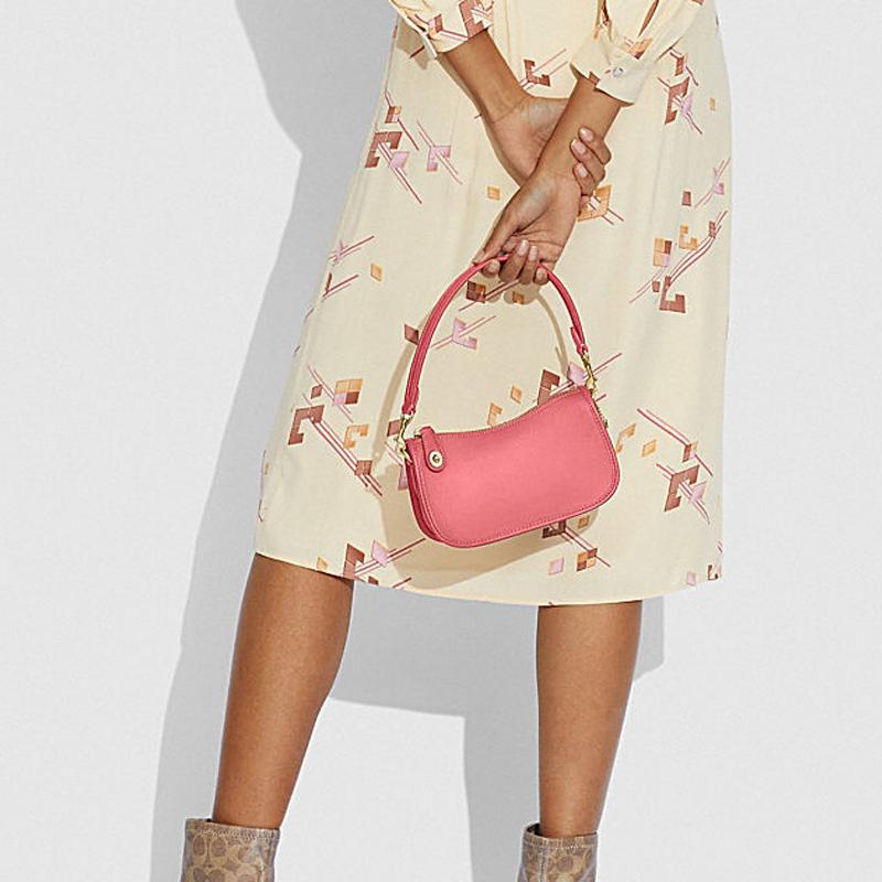 Coach Swinger 20 Solid Color Chain Leather Underarm Bag Mahjong Bag Handheld Crossbody Shoulder Bag Women Bags Pink C2643-B4RRJ