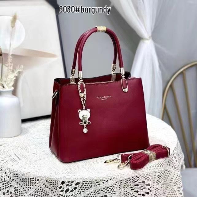 

Trendy 2025 Bridal Handbag: Versatile Fashion Shoulder & Crossbody Bag for Women вино красного