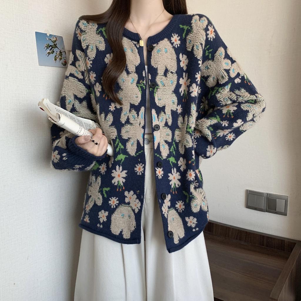 Big Size Women's Fall and Winter New Cardigan, Long-sleeved Floral Sweater Fashion Loose Models Sweater Knitwear