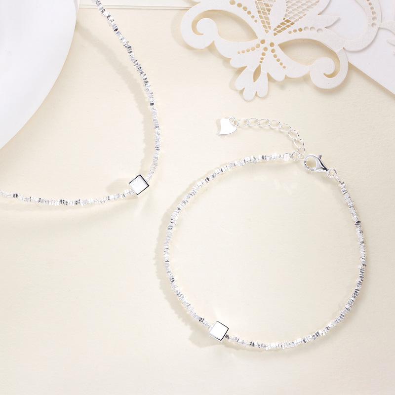 Square Bracelet Women's Simple and Versatile Niche Light Luxury Hand Jewelry Gift