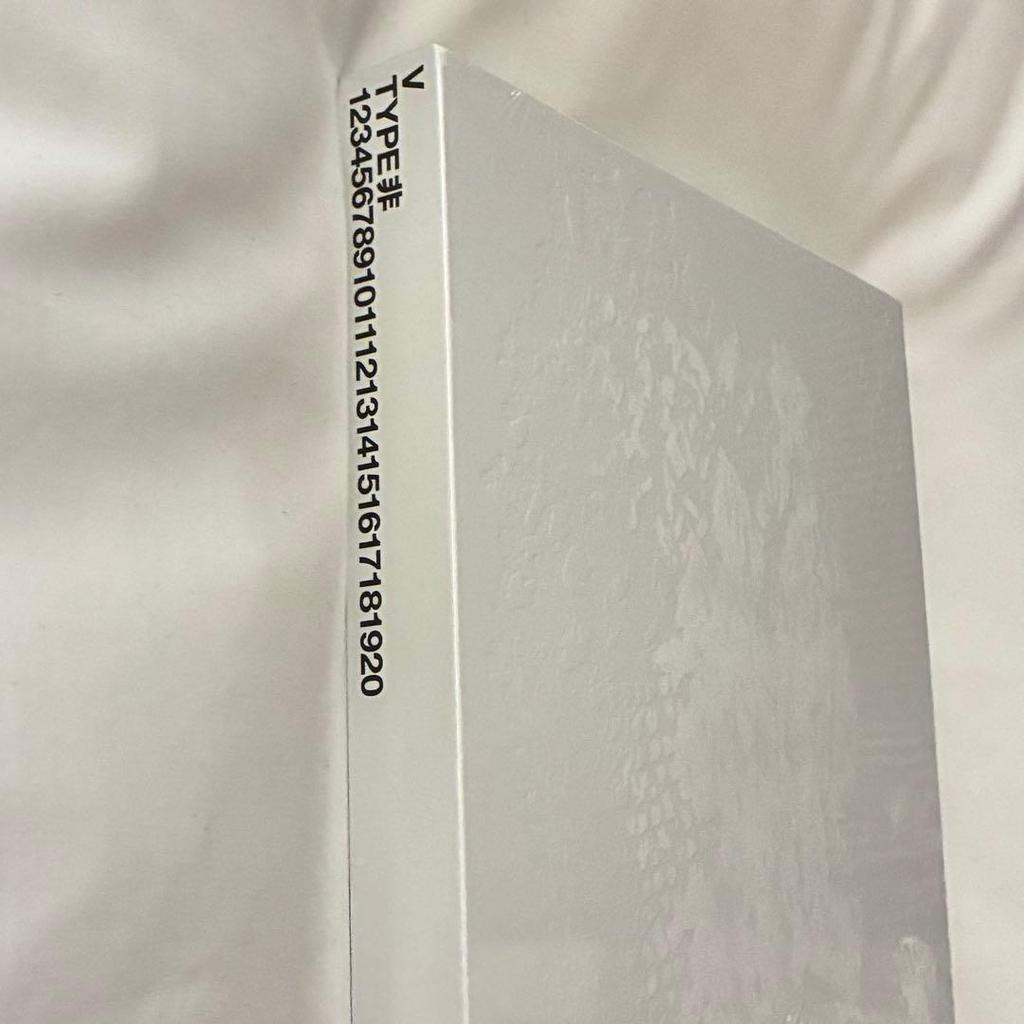 [USED] BTS V TYPE Non-Exhibition Photobook