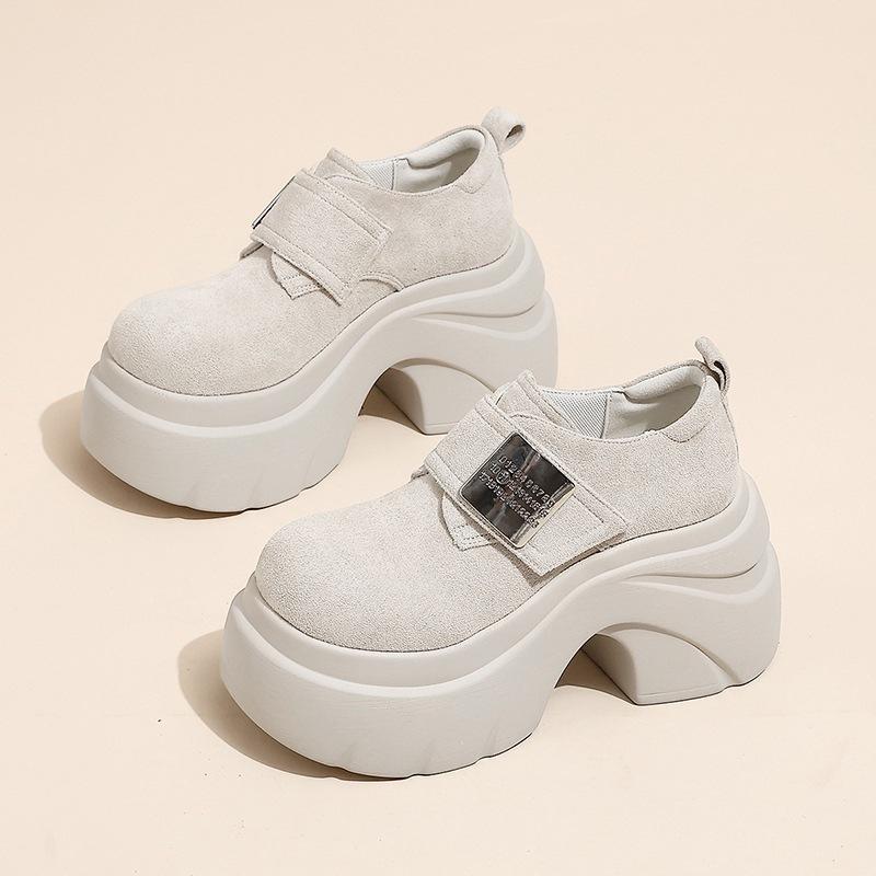 Small height-increasing platform shoes retro versatile loafers women's 2025 autumn new European and American style Velcro single shoes