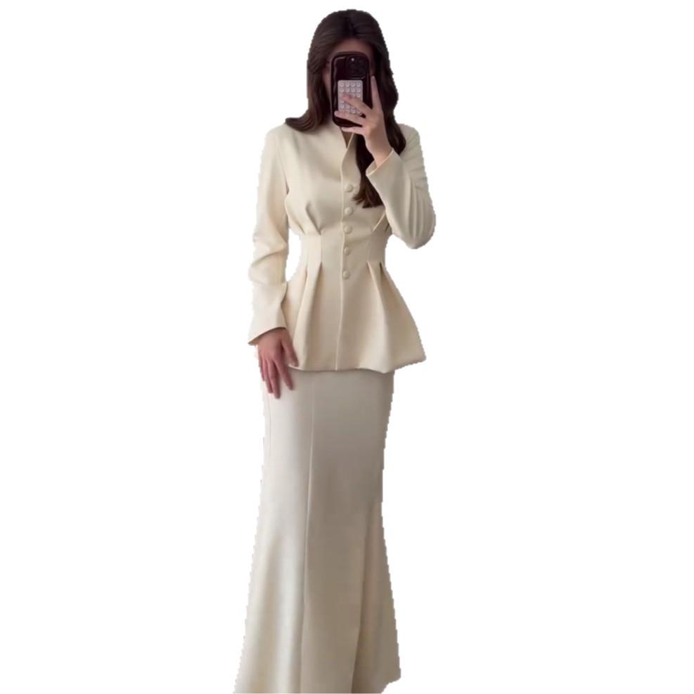 2025 Stylish European & American Women's Long Sleeve Buttoned Waist Slimming Dress