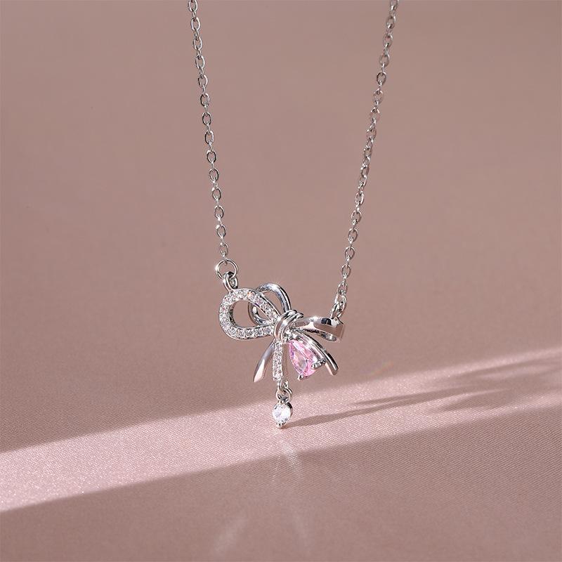 Light Luxury Design Full Diamond Bow Necklace Women'S High-End Simple And Cold Wind Flash Diamond Pendant Collarbone Chain