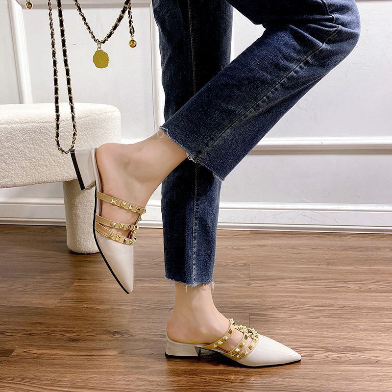 French Niche Pointed Fairy Wind Slope Heel Bag Head Cool Slippers Female 2025 Summer New Outer Wear Rivet Flat Sandals