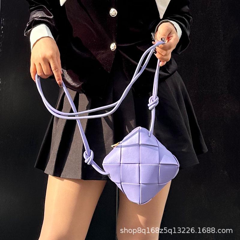 2024 Fashion Knot Hand-Woven Cowhide Crossbody Bag