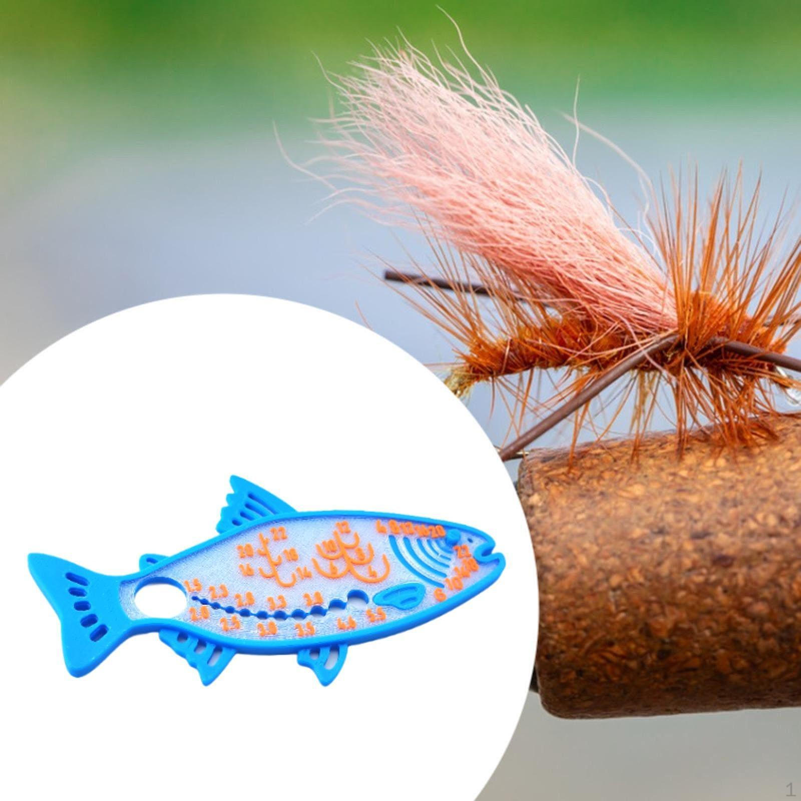 

Компактный аксессуар для вязания мушек с функциональностью измерителя бородок