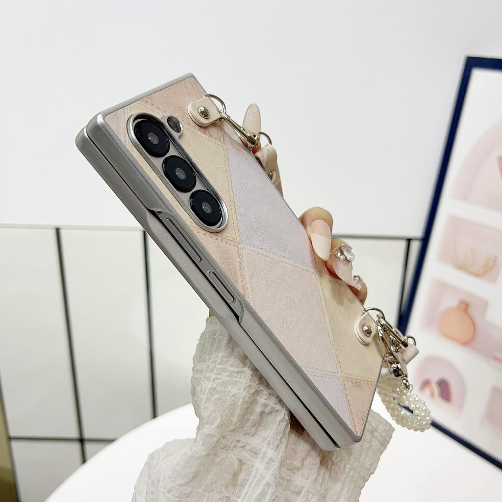 For Samsung Galaxy Z Fold6 5G Case Retro Rhombus PU+PC Phone Cover with Love Pendant and Strap