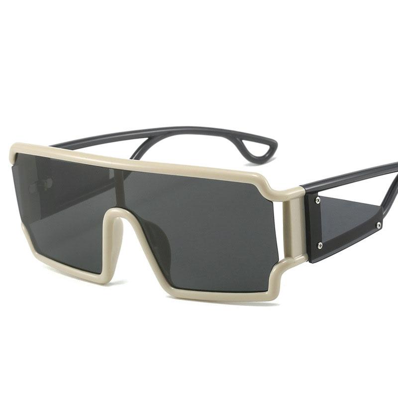 Vintage Retro Style Sunglasses Men Women Hollow Out Effect Trendy Men Sun Glasses European American Designer Sunglasses Women