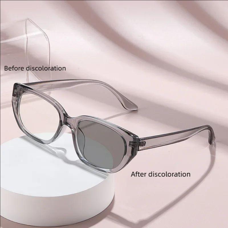 

Очки для близорукости женские «кошачий глаз» фотохромные меняющие цвет с защитой от ультрафиолета и синего света, плоские зеркальные линзы 6051 -1.5 серый