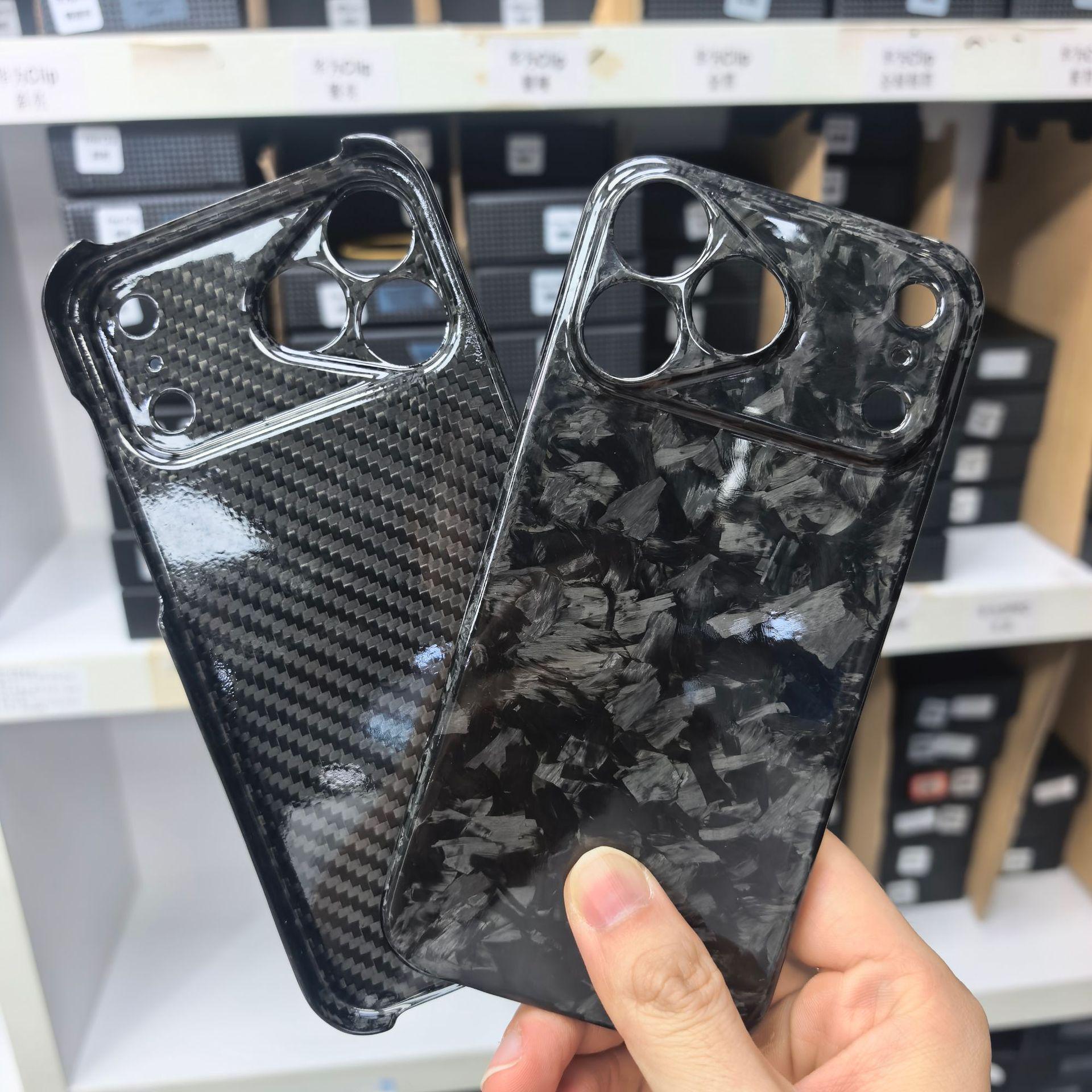 iPhone 17 Pro Max Ultra-Thin Carbon Fiber Case - Bare Metal Feel iPhone 17 Pro Max