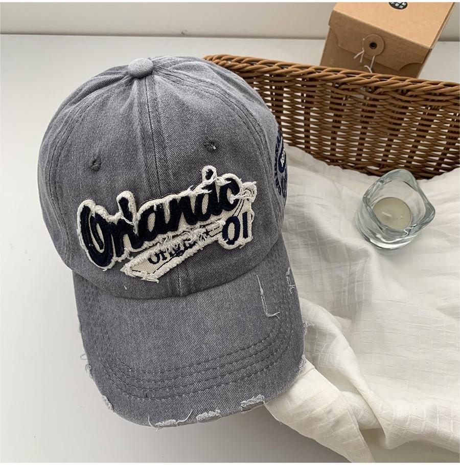 Fashion Retro New English Letter Embroidered Baseball Cap With Curved Brim