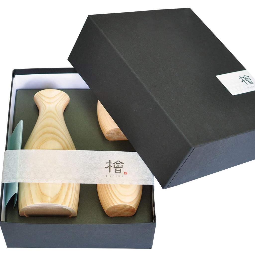 Enjoy the refreshing aroma of hinoki cypress with this wooden sake Includes a 120ml tokkuri and two 45ml guinomi Made in Enjoy the beautiful wood