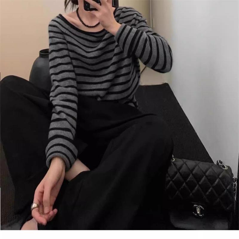 Elegant Loose Slanted Shoulder Knitted Pullover Striped Sweater Casual Gentle Autumn Women Fashion Long Sleeve Tops Loose Casual Office Thin Clothing