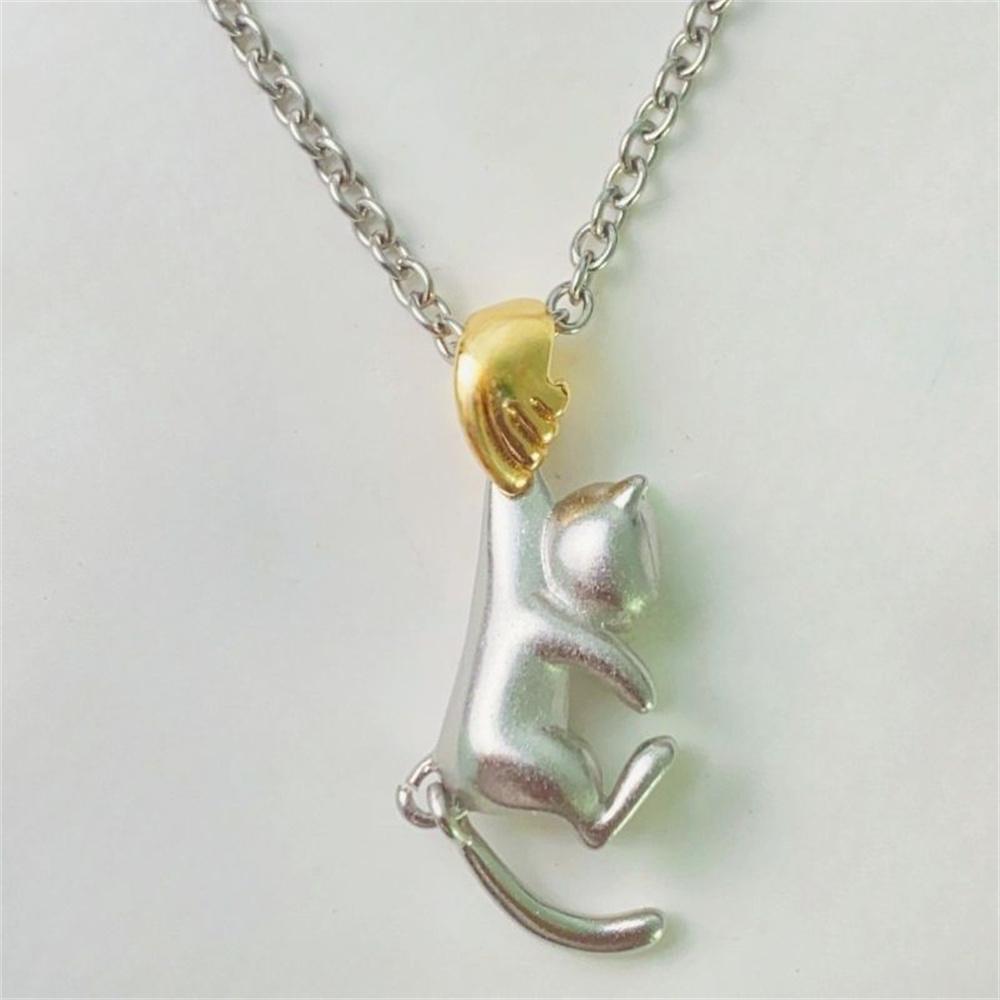 Retro cross necklace long pendant unisex hip hop chain accessory for men and women stylish sweater jewelry