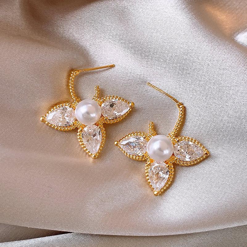 High-Grade Green Floral Pearl Earrings - Silver Needle Lily of the Valley and Tulip Design