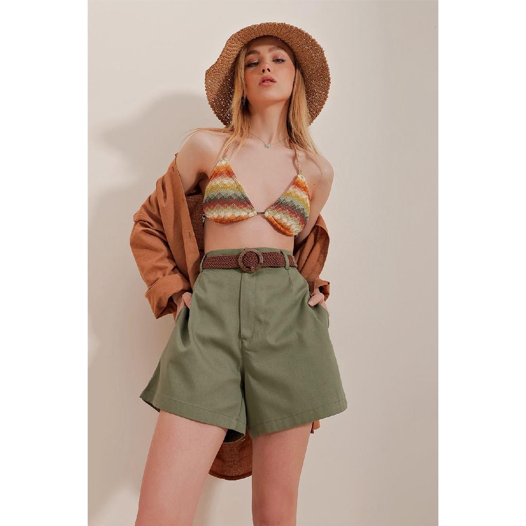 Damen Beige Strohstrick Gürtel Gabardine Shorts Alc-x10271