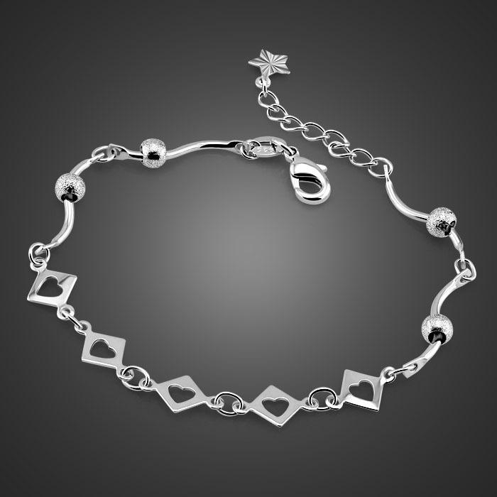 Cold Wind Lo Bracelet Platinum-Plated Women'S Versatile Simple Jewelry Round Beads Heart-Shaped Chain Direct Sales