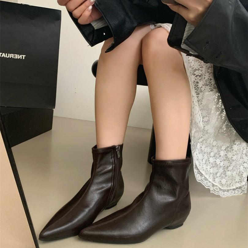 2025 New Autumn and Winter Pointed Women's Thin Boots Thin Heel Women's Boots French Medium Heel Short Boots Martin Boots
