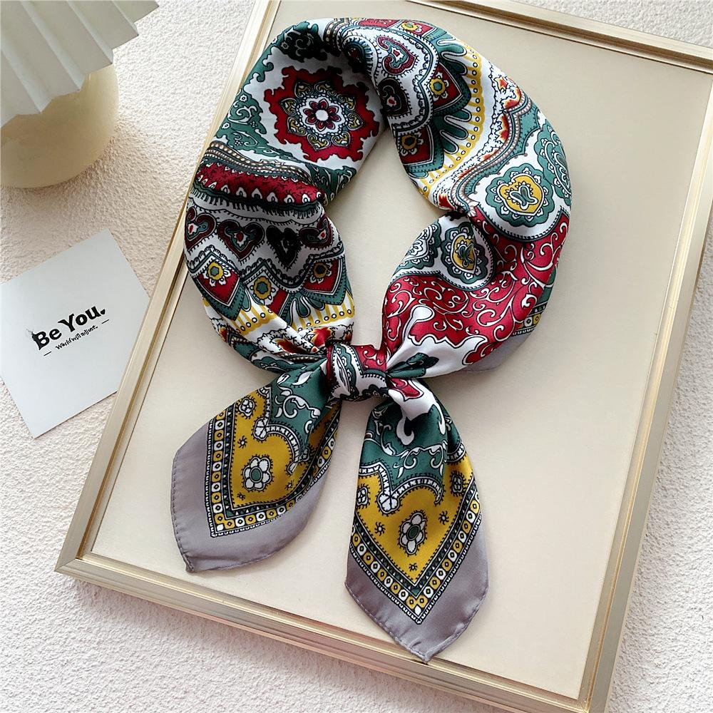 Modischer Dekorationsschal, Haarband, Krawatte, 70 cm, kleiner quadratischer Schal, Seidenschal, Damen, Frühling und Herbst, vielseitiger kleiner Schal, professioneller Schal