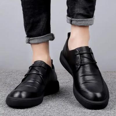 Schwarze Schuhe mit dicker Sohle aus weichem Leder für Herren, hohe Qualität, modisch, niedriger Preis, Designer-Schuhwerk im Angebot, Retro, neu, Herren-Freizeitschuh