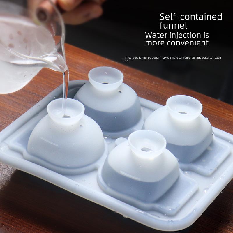 Halloween Skull Silicone Ice Tray for Whiskey & Cocktails