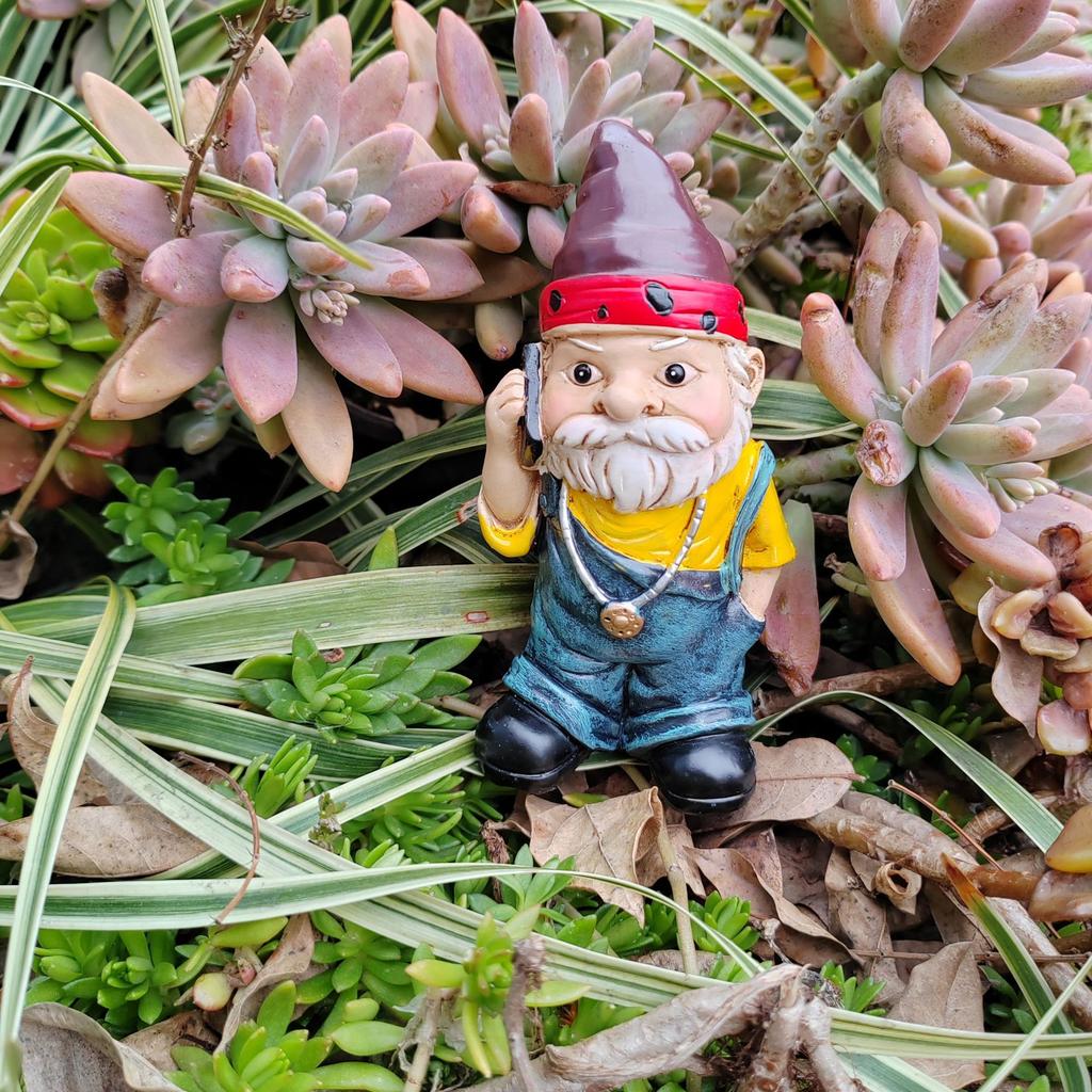 Dwarf Garden Ornaments White Beard Old Man Statue Resin Funny Lawn Ornaments and Statues Gnomes