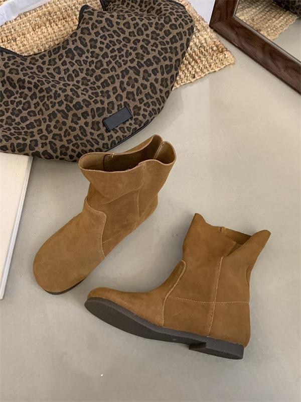 Autumn and Winter Round Head Short Boots Women's 2025 New Soft-soled Flip Fur Boken Two-wear Boots Martin Boots