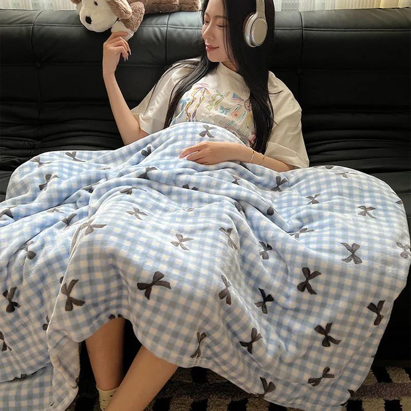 Cute Printed Milk Coral Fleece Cozy Blankets Warm Office Nap Sofa Air Conditioning Blanket Soft Shawl Quilt for Dormitory Home