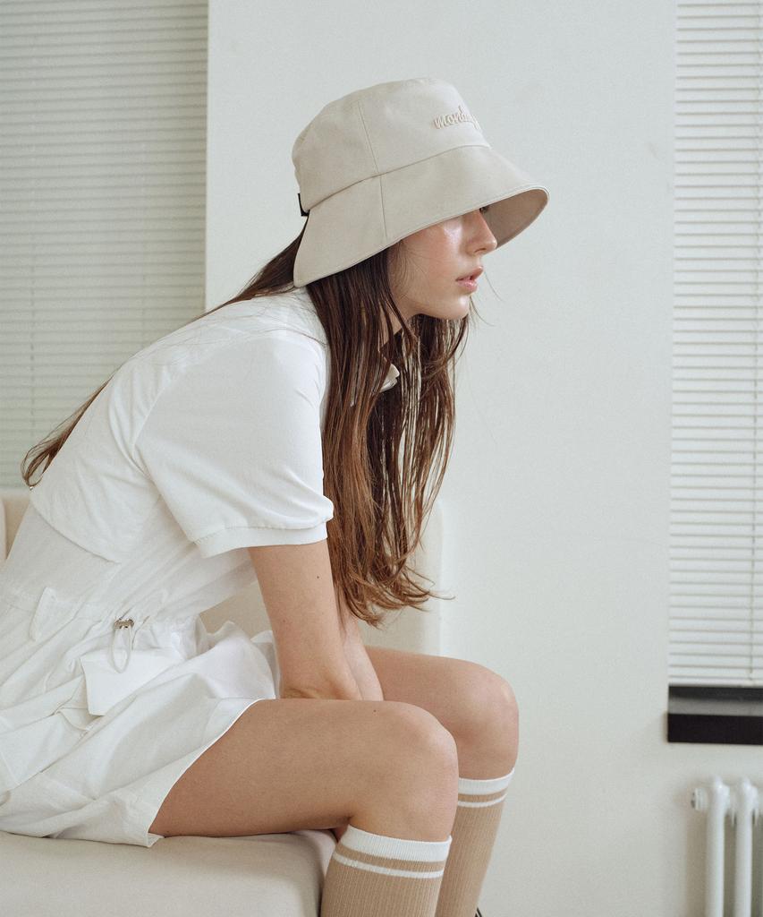 MONDAYFLOW Ponytail Bucket Hat_Light Beige