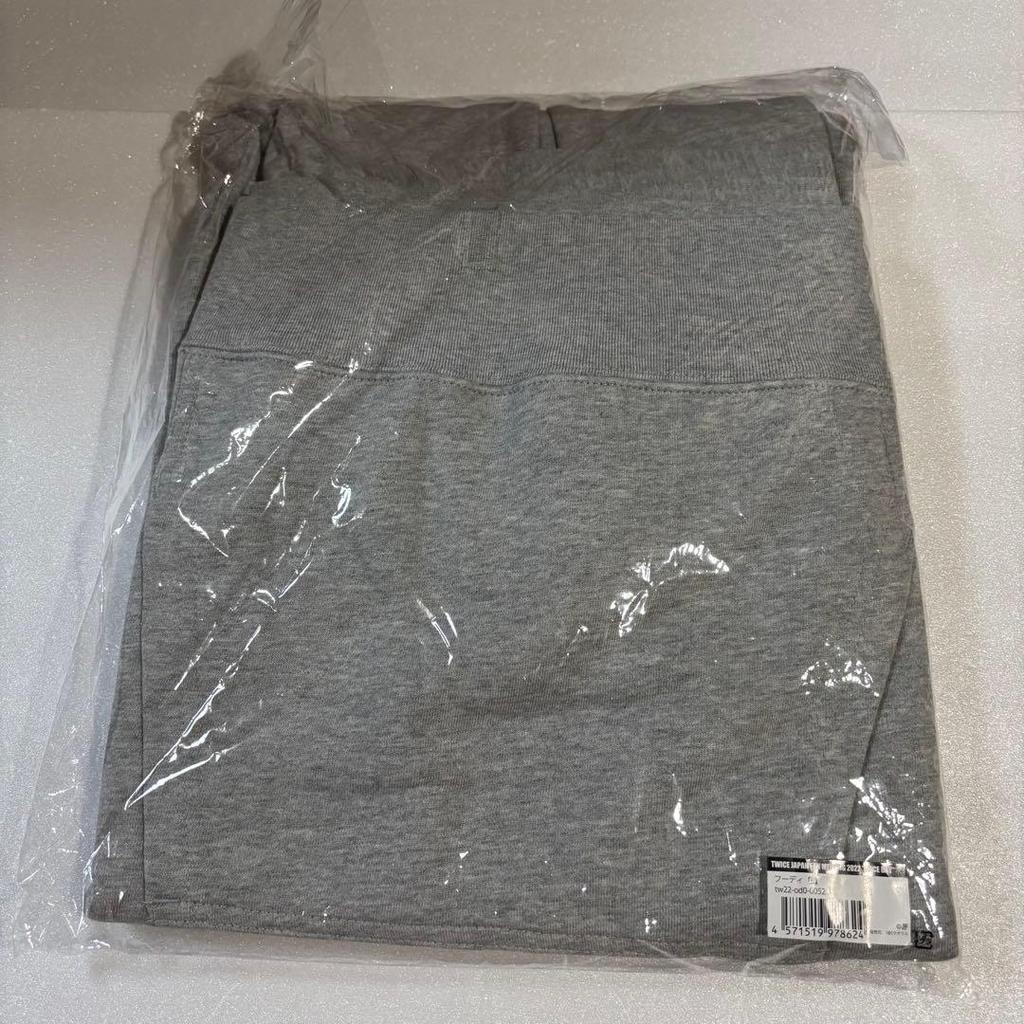 [USED] TWICE ONCE DAY 2022 Hoodie