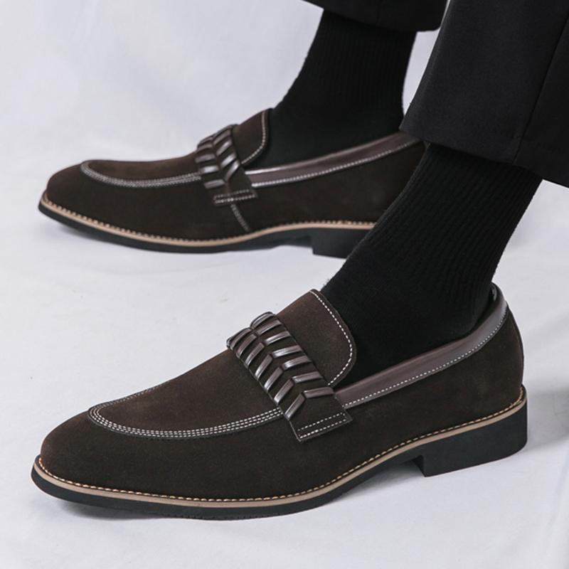 Fashion 2025 New Designer Men's Pointed Suede Leather Wedding Slip On Shoes Male Loafers Formal Dress Footwear Zapatos Hombre