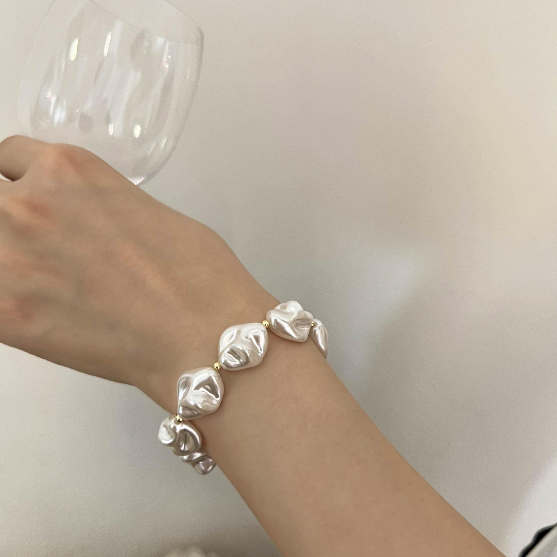 Baroque Special-Shaped Imitation Pearl Necklace Feminine Temperament French Simple Retro Ot Buckle Imitation Pearl Collarbone Chain