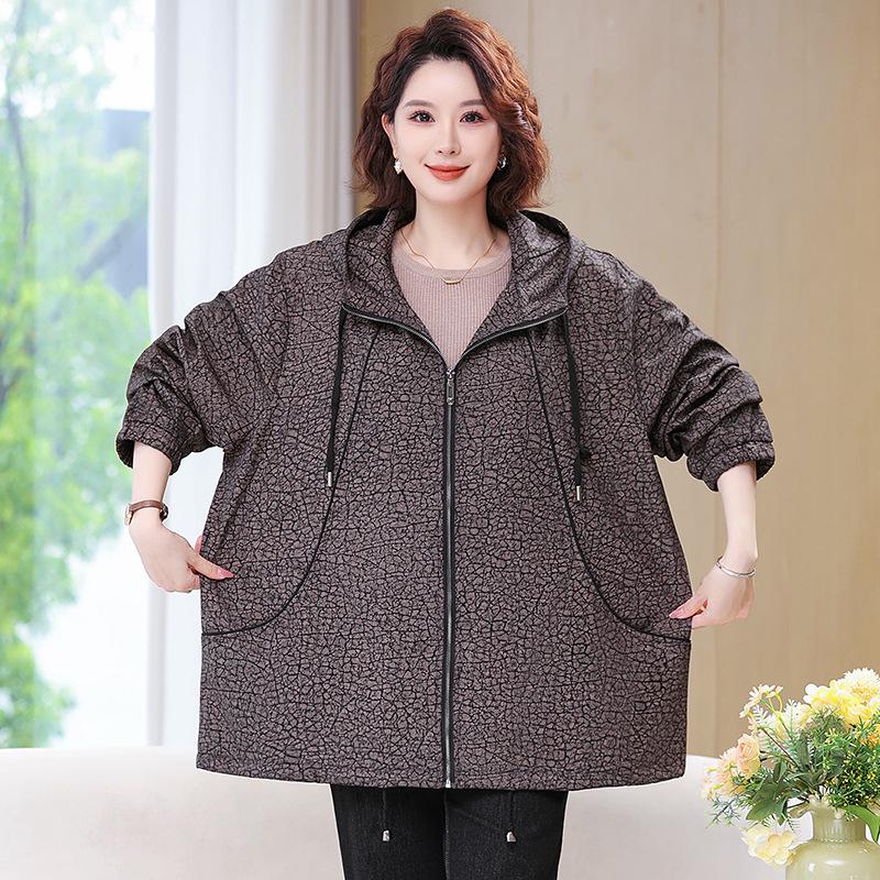 

2025 New Plus Size Women s Trench Coat for Middle-aged and Elderly Moms - Spring/Autumn Wear 4XL