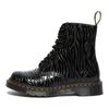 DR. Martens 1460 Pascal Zebra-Print Geprägte Kurze Stiefel Damenstiefel Schwarz 26716001