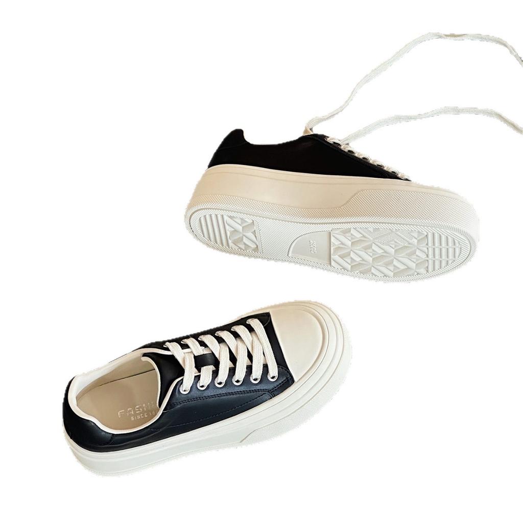 Frühling vielseitig 2025 neue dicksohlige kleine weiße Schuhe Damen Muffin kleine Damenschuhe erhöhend lässige Sport-Board-Schuhe